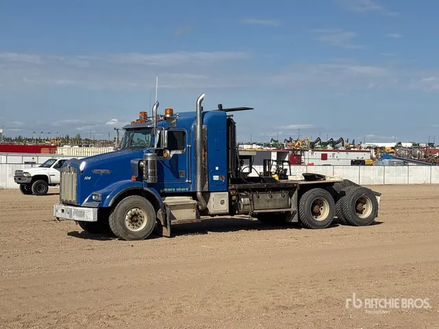 2000 Kenworth 6x4 Sleeper Winch Truck