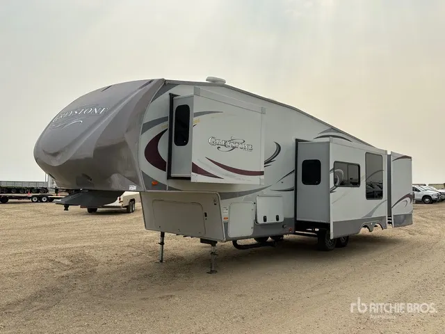 2012 Heartland Greystone 35 ft T/A Travel Trailer