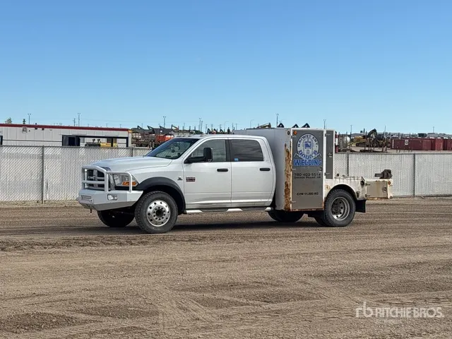 2011 Dodge 5500 4x4 Crew Cab Welding Truck