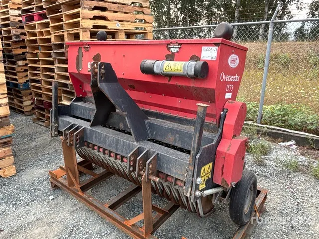 2008 Redemix OS1575 Turf Seeder