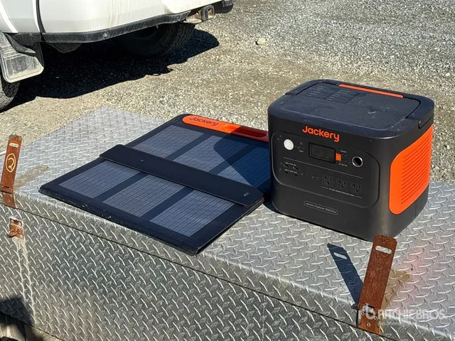 Jackery JE-1000C 2.0 kW Battery/Solar Power Portable Generator Set