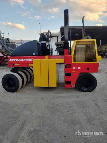 2013 Dynapac CP142 9 Wheel Rodillo Neumatico / Pneumatic Roller