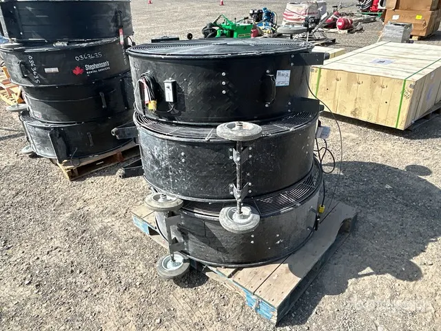 Quantity of (3) Fans