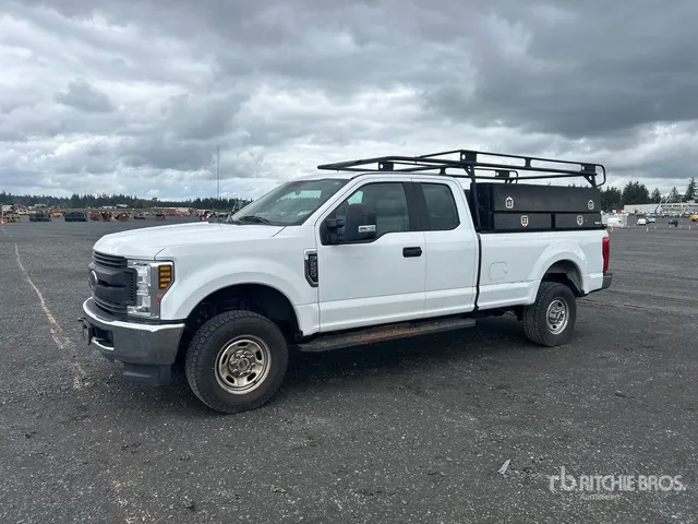 2018 Ford F-250 XL 4x4 Extended Cab Pickup