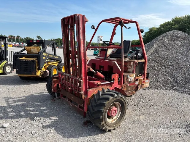 1997 Princeton D5000 5000 lb 3x3 Truck Mounted Forklift (Inoperable)