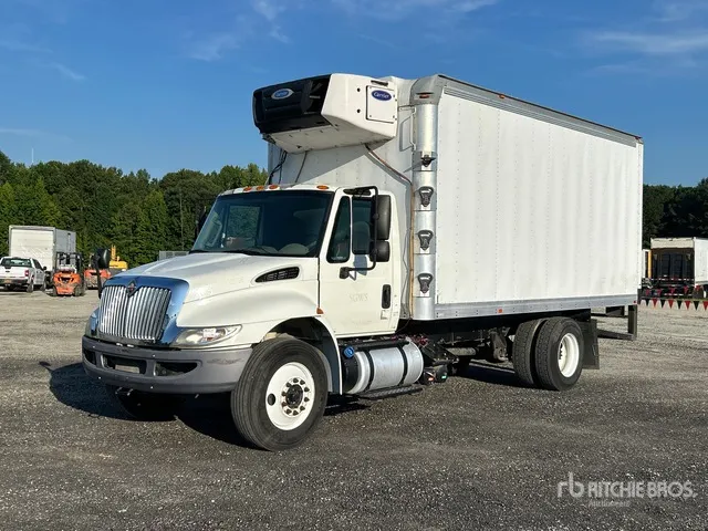 2015 International 4300 SBA 4x2 Refrigerated Truck