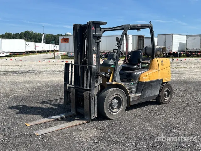 Mitsubishi FG45N Pneumatic Tire Forklift