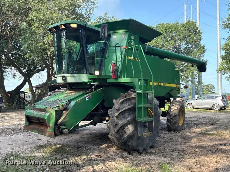 1998 John Deere CTS II RWA combine