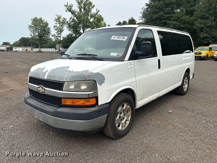 2012 Chevrolet Express 1500 van