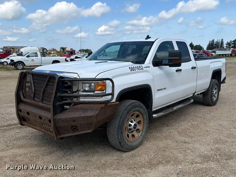 2016 GMC Sierra 3500HD Ext. Cab pickup truck
