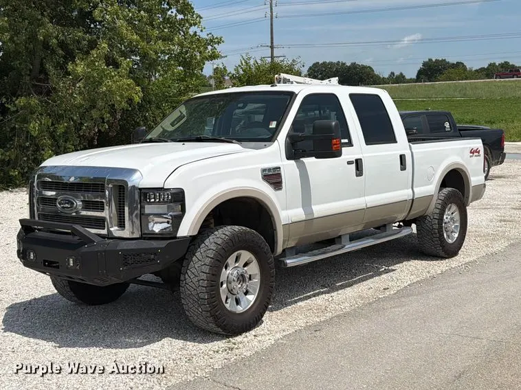 2009 Ford F250 Super Duty Lariat Crew Cab pickup truck