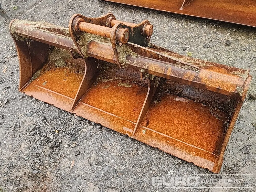 60" Rhinox Ditchng Bucket 50mm Pin to suit 6-8 Ton Excavator