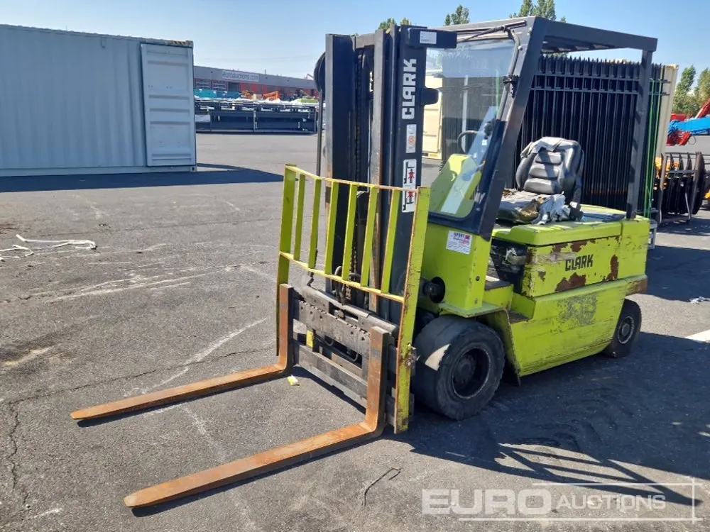 Clark EPM25L 2.5 Ton Electric Forklift, Free Lift Mast, Side Shift, Forks