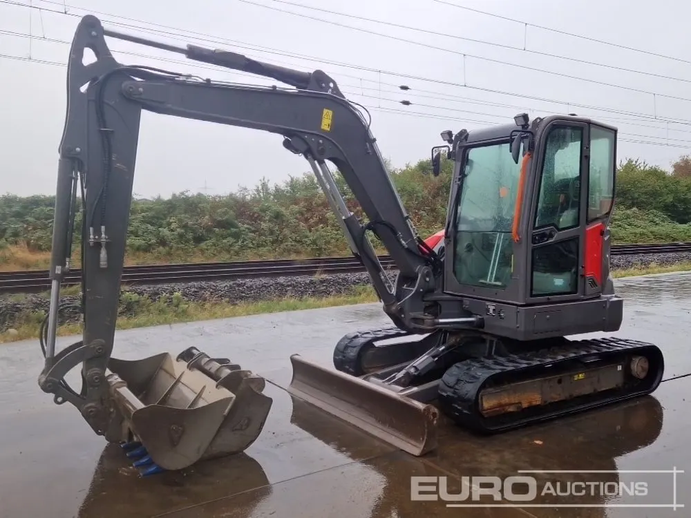 2022 Volvo ECR58F