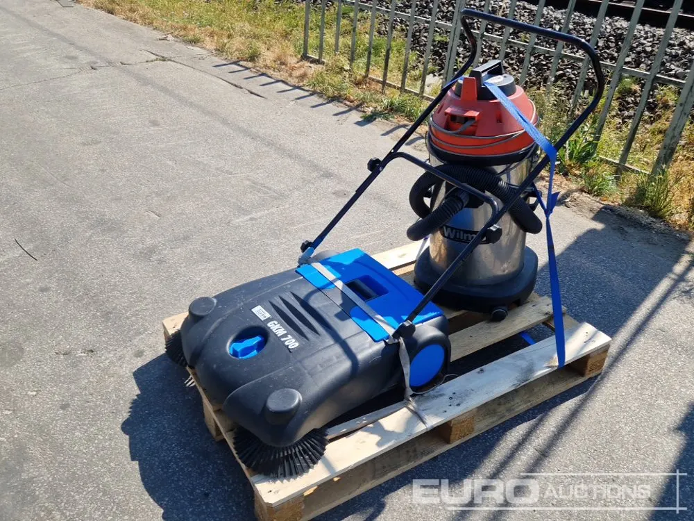 Walk Behind Sweeper, Vacuum Cleaner