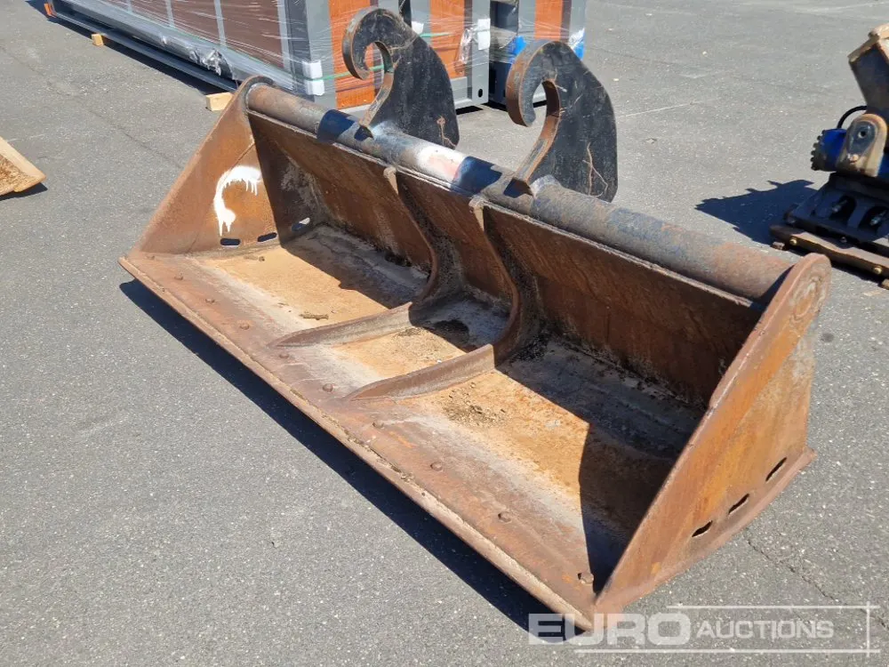 95" Ditching Bucket