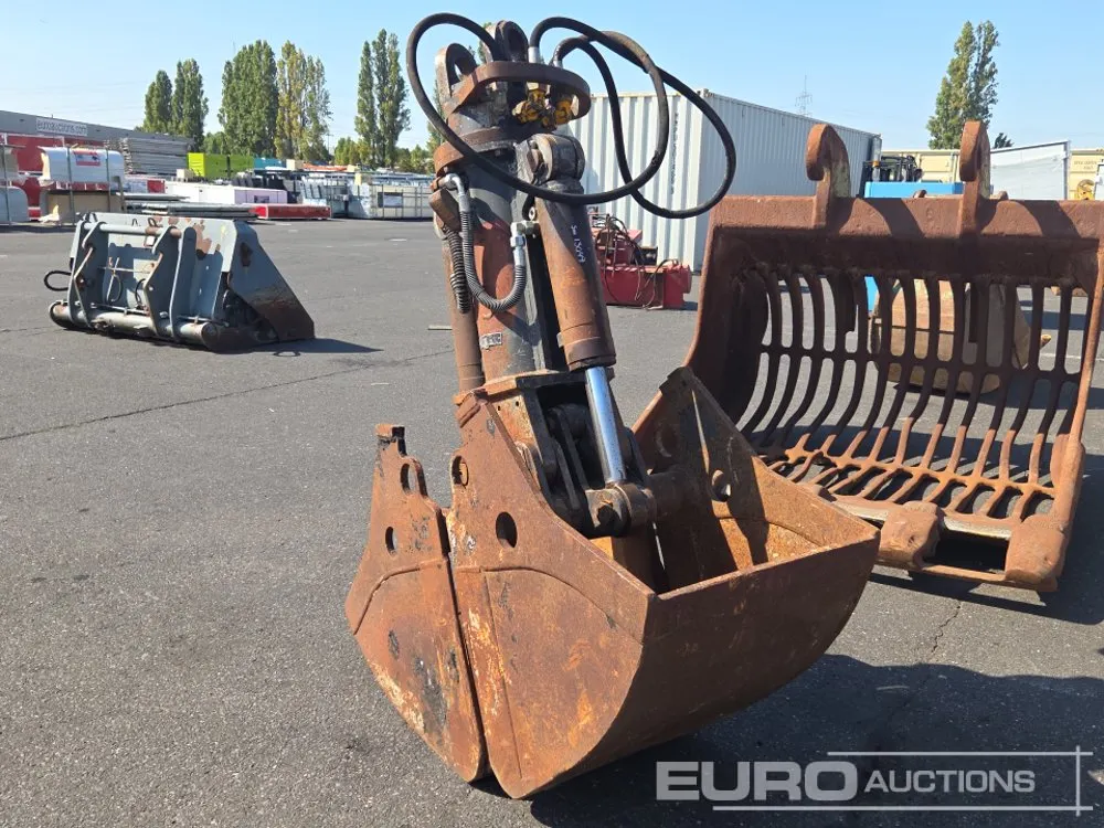 24" Hydraulic Rotating Clamshell Bucket
