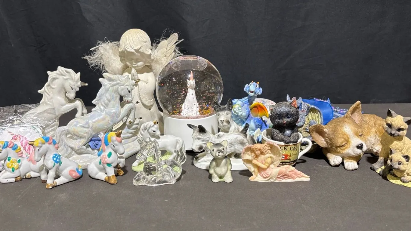 Figurines, Unicorns, Dragons, Cats, Dogs, Wind Chime