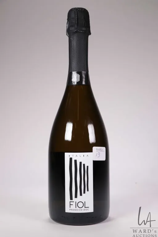Fiol/ Italia/ Prosecco / 750ml/ 11% ABV Note: Alcohol cannot be insured by any courier in Canada. Lo