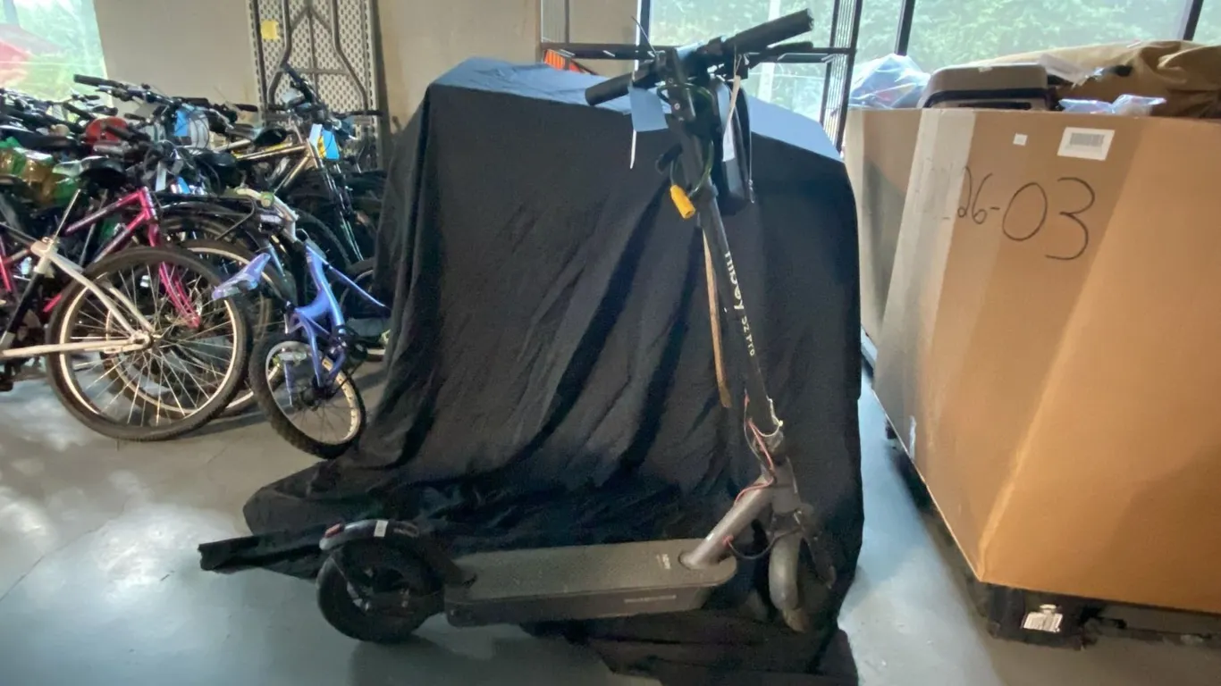 HIBAY S2 PRO BLACK ELECTRIC SCOOTER *NO BATTERY, NO CHARGER*