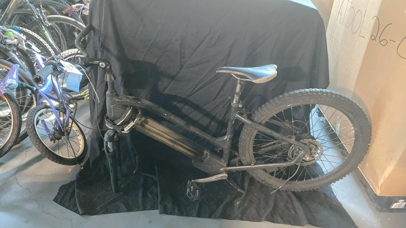 2 ASSORTED ELECTRIC BICYCLES FOR PARTS AND REPAIRS NO FRONT WHEEL