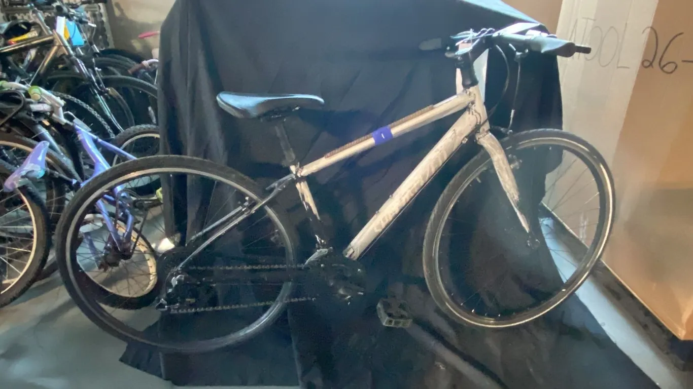 SPECIALIZED 24 SPEED BLACK/WHITE ROAD BICYCLE