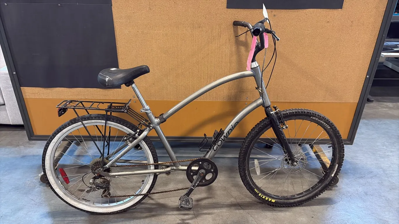 BEIGE ELECTRA TOWNIE 7-SPEED COMFORT/RECREATIONAL BICYCLE