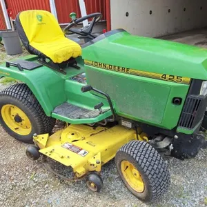 John Deere 425 riding lawn mower with 54" deck