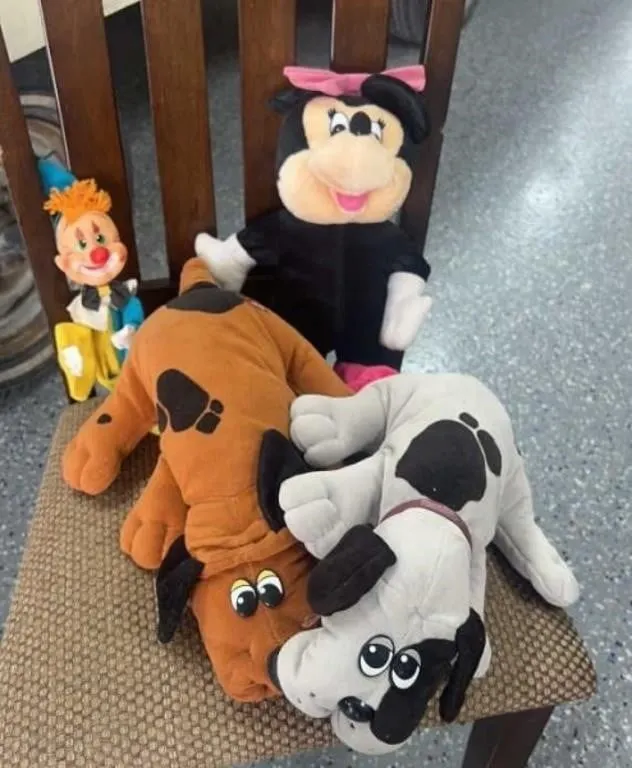 Vintage Pound Puppies, Minnie Mouse & Clown Doll