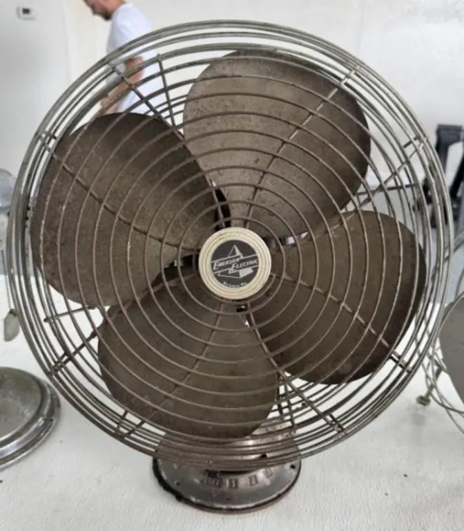 Emerson Table Top Fan