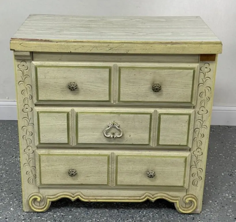 3 Drawer Lowboy Dresser