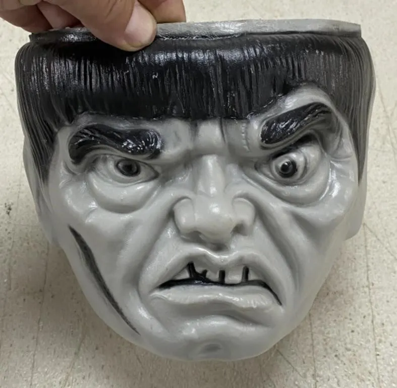 Empire Halloween Bucket