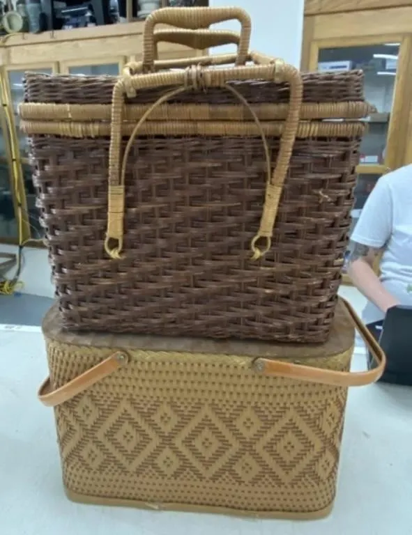 2 - Picnic Baskets