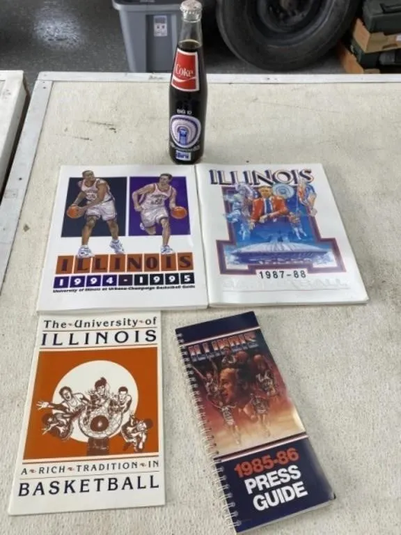 U of I Programs & Collectibles