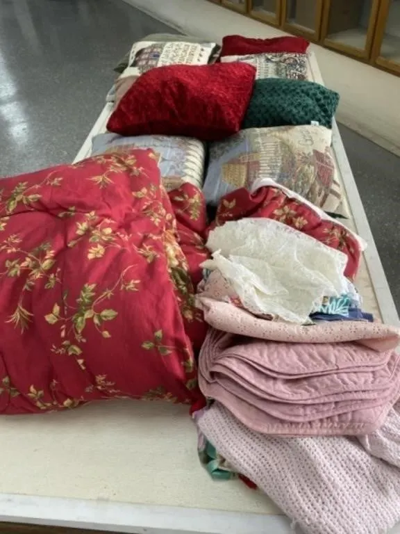 Large Lot of Throw Pillows & Bedding