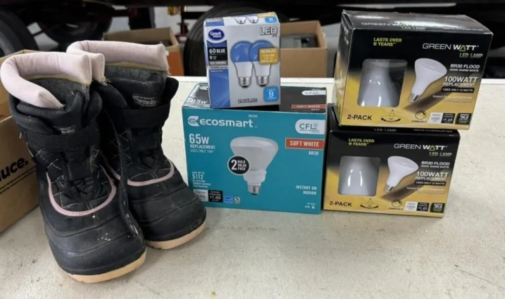 Size 7 Boots and LED Light Bulbs