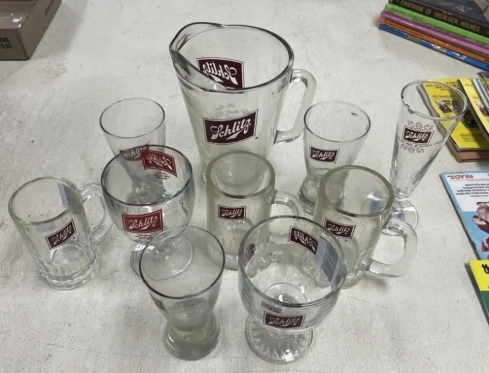 Schlitz Beer Pitcher & 9 Glasses