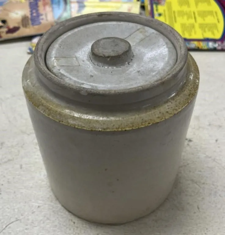 Nice One Gallon Stoneware Jar