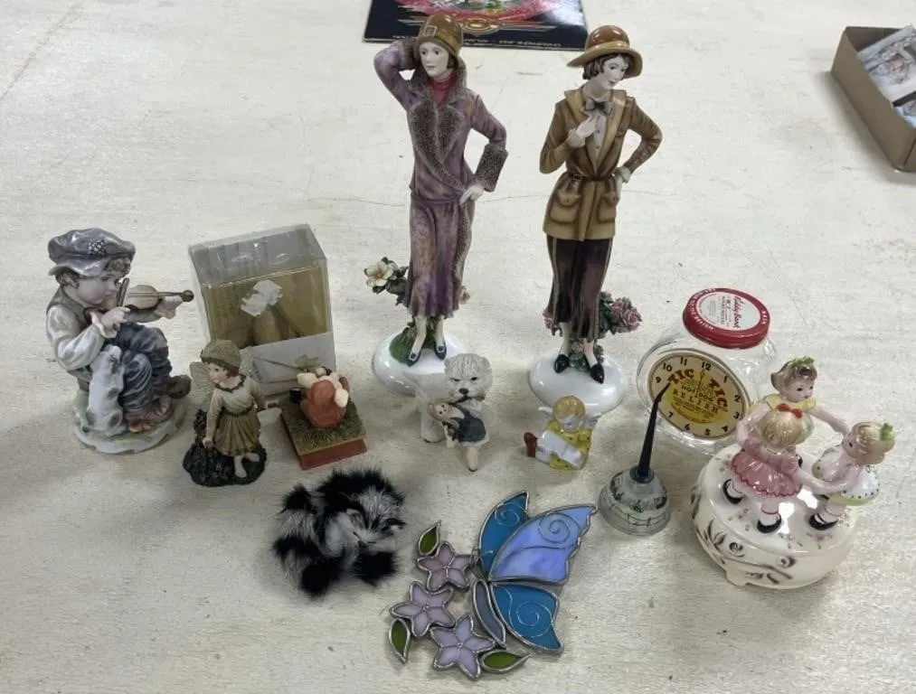 Figurines & Glassware