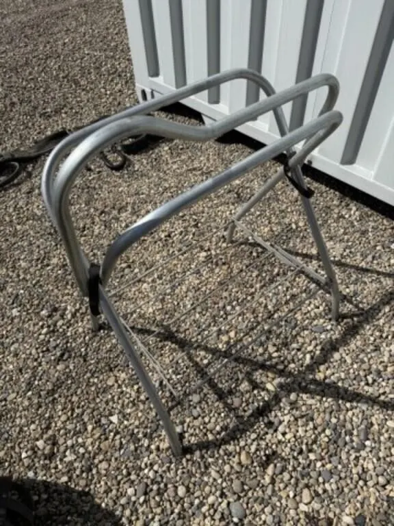 Metal Saddle Stand
