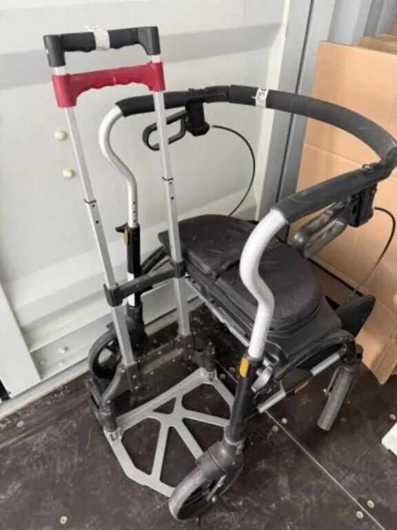 Foldable Walker c/w Brakes & Foldable Dolly