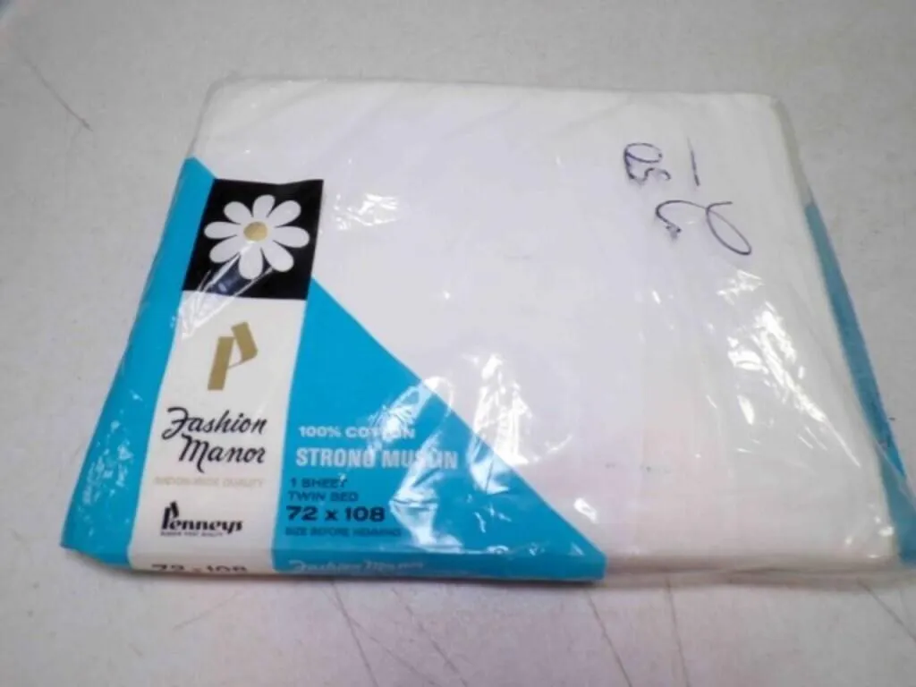 NEW 72" X 108" Twin Bed Sheet Strong Muslin
