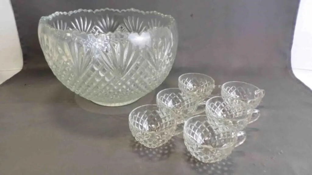 Vintage L.E. Smith Pressed Glass Punch Bowl w/Six