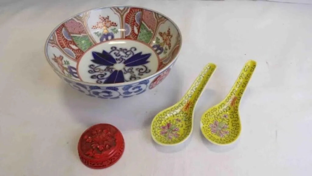 Vintage Japanese & Chinese Kitchen & Trinket Items