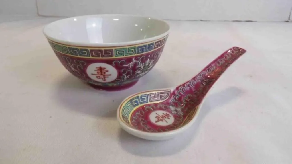 2 Vintage Chinese Porcelain Rice or Soup Bowl w/