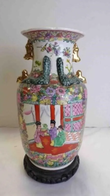 Authentic Chinese Rose Medallion Porcelain Vase