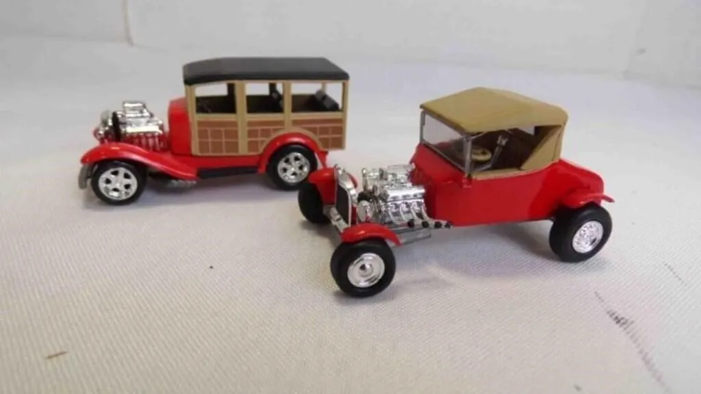 Die-Cast Johnny Lightning 1:64 Scale Model Cars