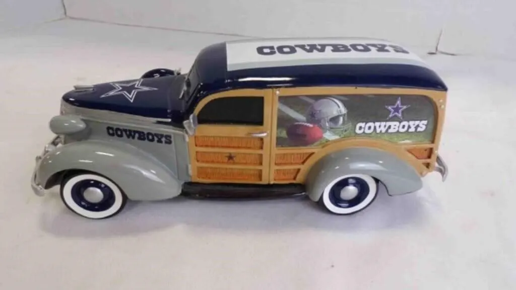 Dallas Cowboys Cruise to Victory 1937 Studebaker