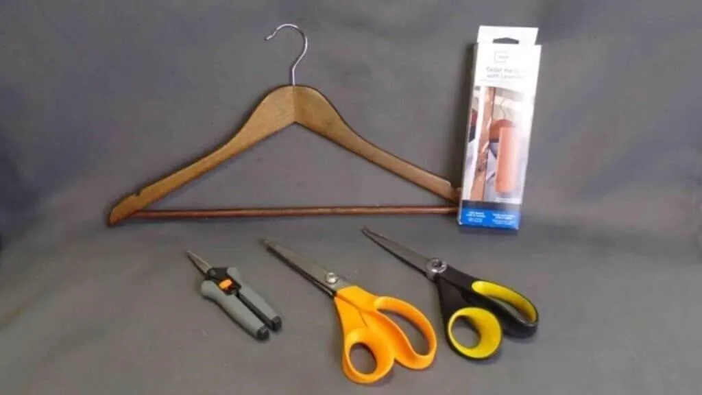 Collection of Cutting Tools/Shears/Hanger
