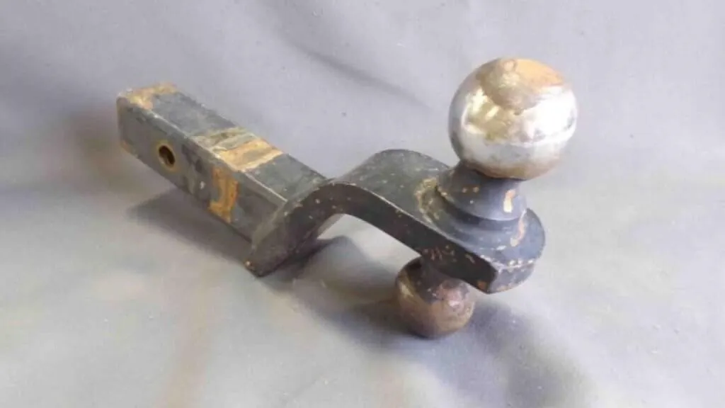 Reversable Dual-Ball Trailer Hitch Mount 12�"x 2"